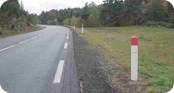 Mieux comprendre la signalisation par balisage sur les routes